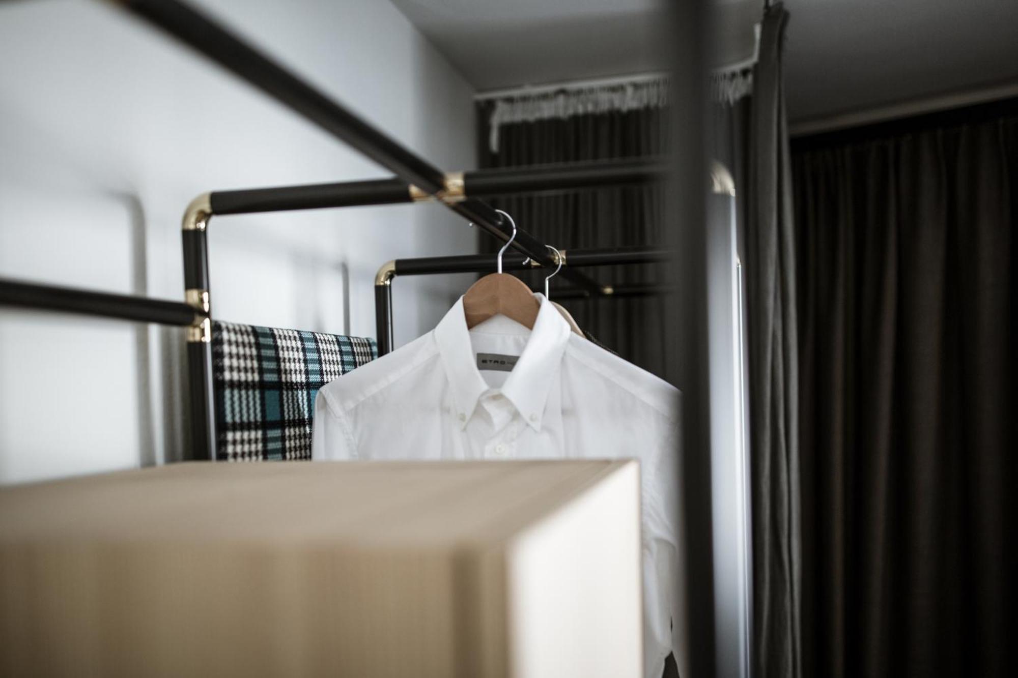 Hotel Weisses Kreuz Burgusio Habitación foto