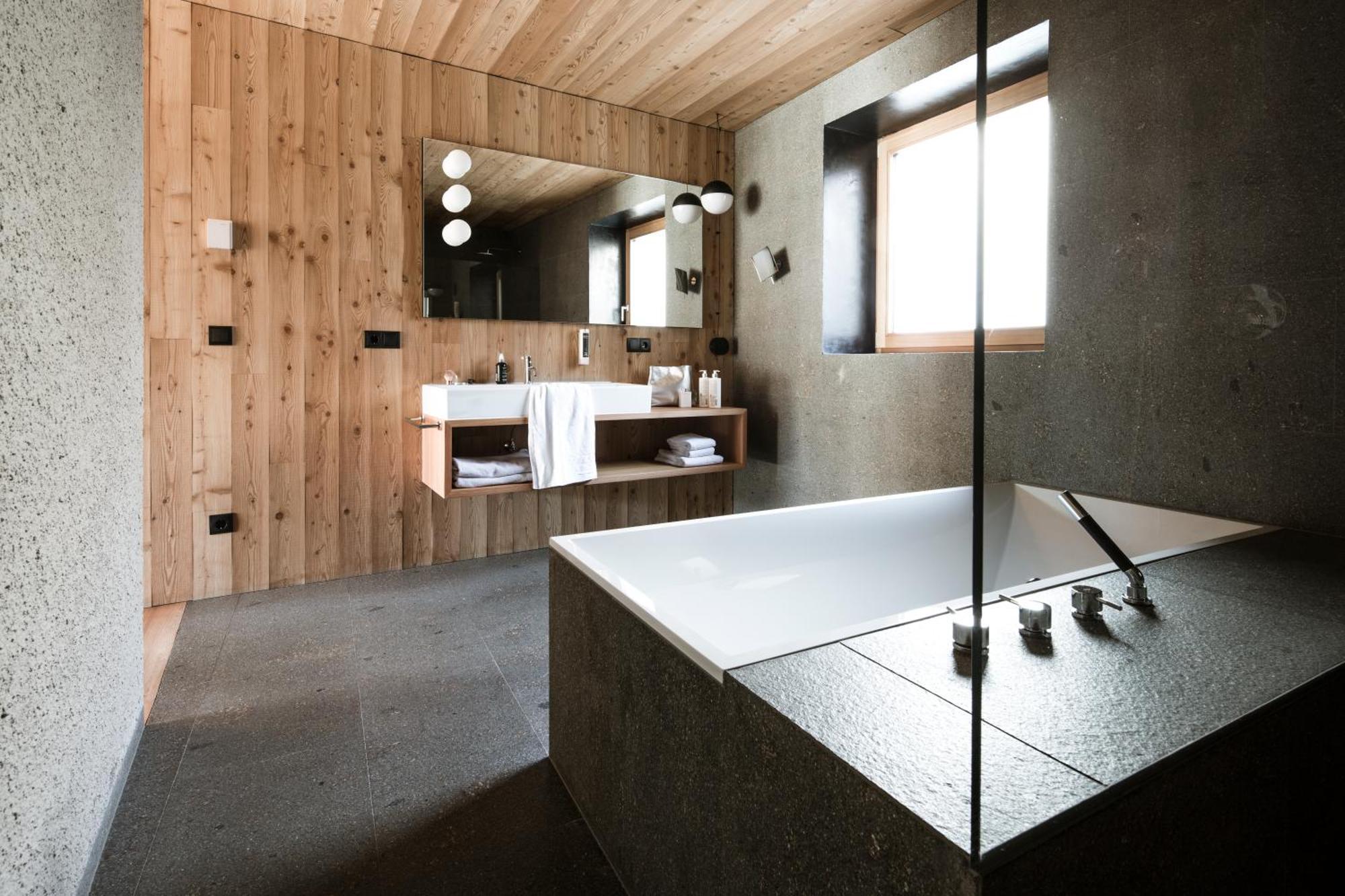 Hotel Weisses Kreuz Burgusio Habitación foto
