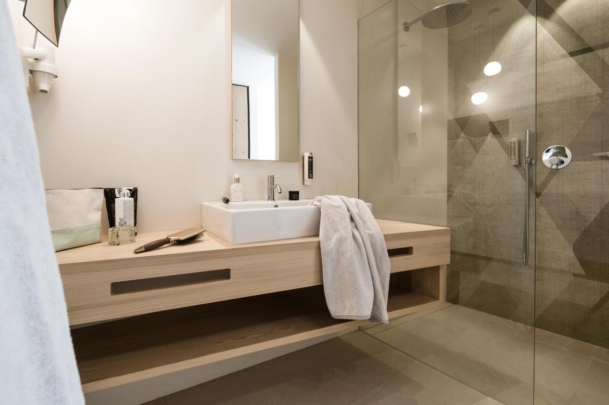 Hotel Weisses Kreuz Burgusio Habitación foto